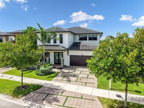 8900 NW 161st Terrace Miami Lakes FL 33018