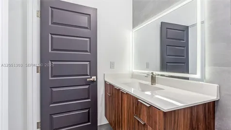 8900 NW 161st Terrace Miami Lakes FL 33018