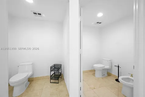20201 E Country Club Drive Aventura FL 33180