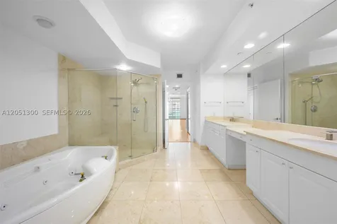 20201 E Country Club Drive Aventura FL 33180