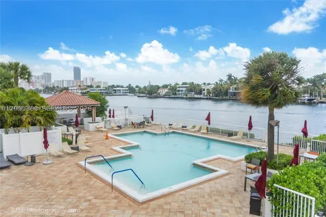 20201 E Country Club Drive Aventura FL 33180