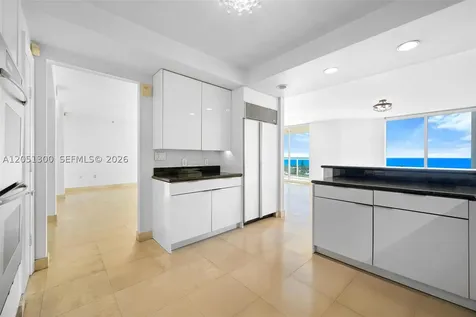 20201 E Country Club Drive Aventura FL 33180