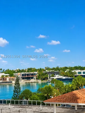 20505 E Country Club Drive Aventura FL 33180
