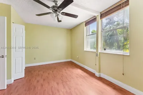 14241 Memorial Hwy 9f Highway Miami FL 33161