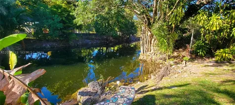 14241 Memorial Hwy 9f Highway Miami FL 33161
