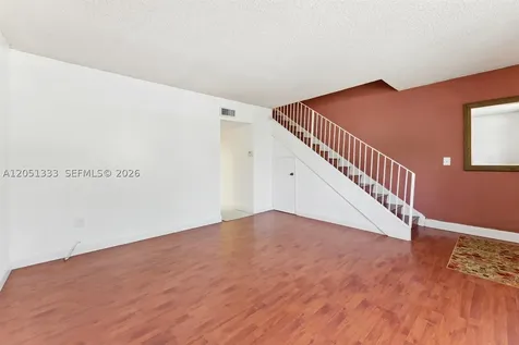 14241 Memorial Hwy 9f Highway Miami FL 33161