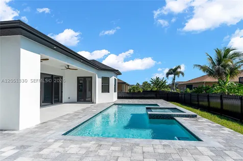 129 SW 34th Avenue Cape Coral FL 33991