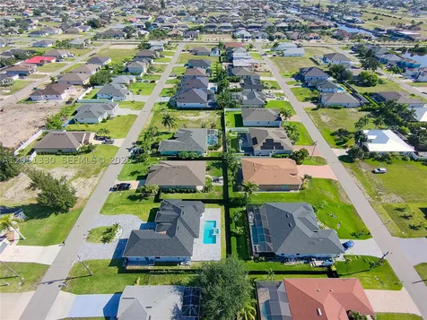 129 SW 34th Avenue Cape Coral FL 33991