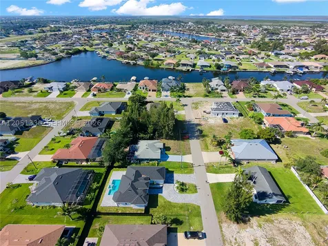 129 SW 34th Avenue Cape Coral FL 33991