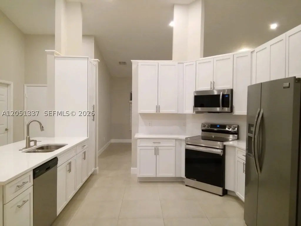 9367 Lake Serena Boca Raton FL 33496