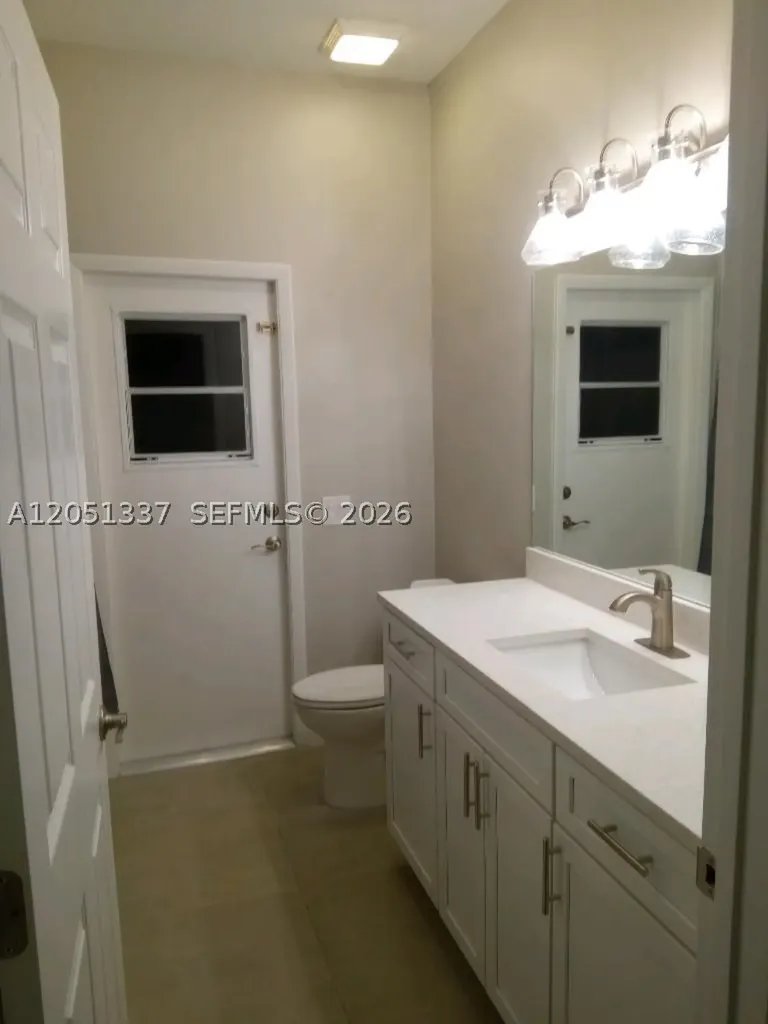 9367 Lake Serena Boca Raton FL 33496