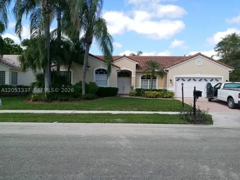 9367 Lake Serena Boca Raton FL 33496