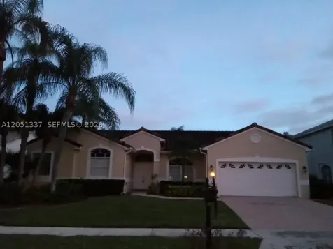 9367 Lake Serena Boca Raton FL 33496