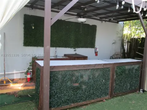 241 E Commercial Boulevard Oakland Park FL 33334