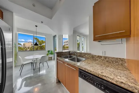110 Washington Avenue Miami Beach FL 33139