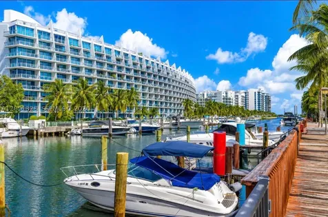 2941 NE 185th Street Aventura FL 33180