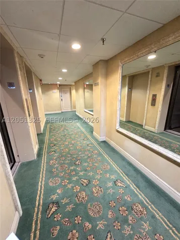 2625 Collins Avenue Miami Beach FL 33140