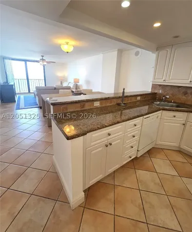 2625 Collins Avenue Miami Beach FL 33140