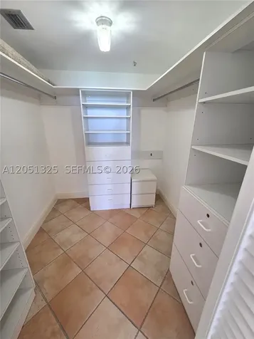 2625 Collins Avenue Miami Beach FL 33140