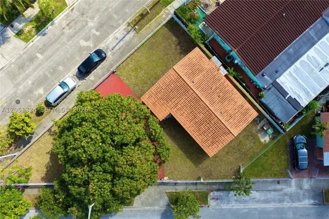 685 SE Park Drive Hialeah FL 33010