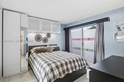 3133 S Ocean Drive Hallandale Beach FL 33009