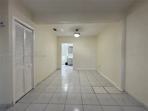 610 NW 23rd Place Miami FL 33125