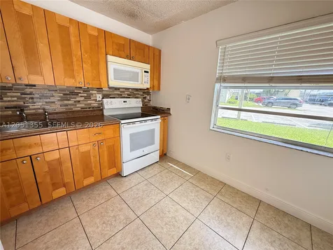 21393 NE 8th Court Miami FL 33179