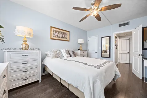 300 Bayview Drive Sunny Isles Beach FL 33160
