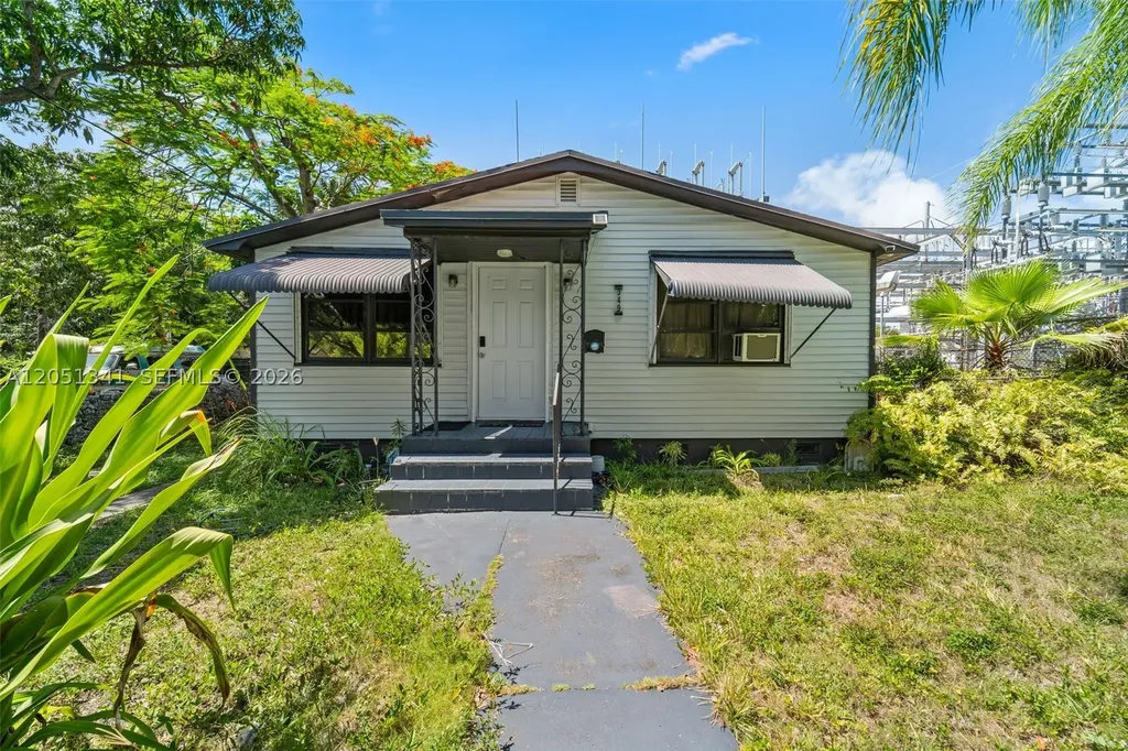 349 NW 41st Street Miami FL 33127