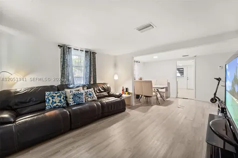 349 NW 41st Street Miami FL 33127