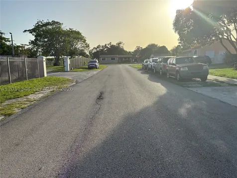 1011 NW 183rd Drive Miami Gardens FL 33169