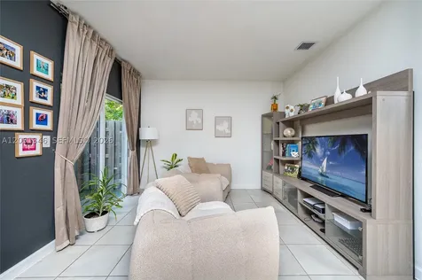 1116 SE 26th Terrace Homestead FL 33035