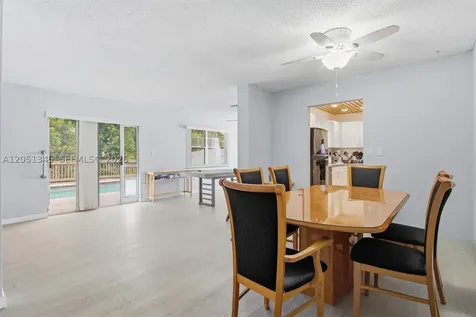 8410 SW 20th Street North Lauderdale FL 33068