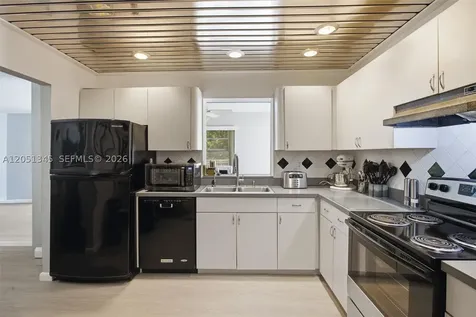 8410 SW 20th Street North Lauderdale FL 33068