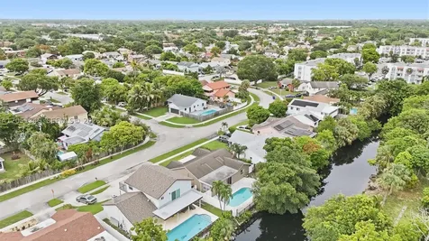 8410 SW 20th Street North Lauderdale FL 33068