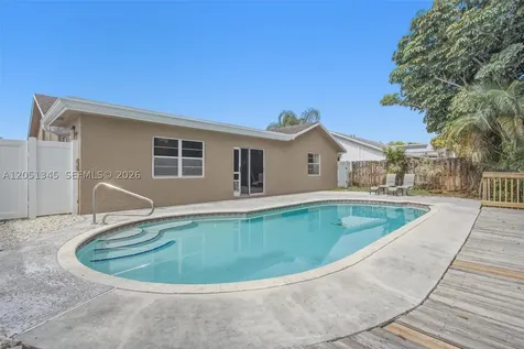 8410 SW 20th Street North Lauderdale FL 33068