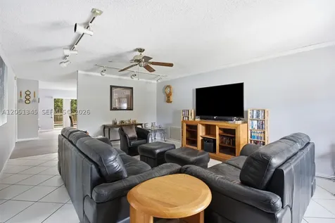 8410 SW 20th Street North Lauderdale FL 33068