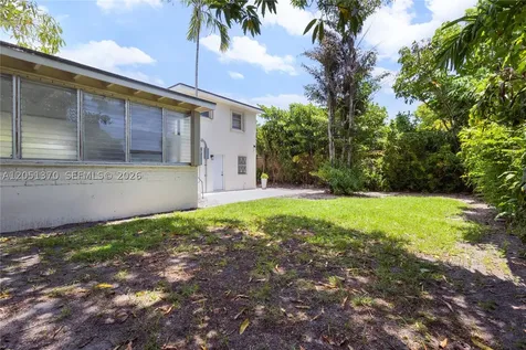 50 NE 124th Terrace North Miami FL 33161