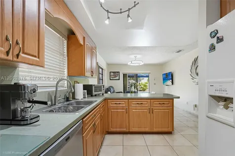 4001 W 10th Court Hialeah FL 33012