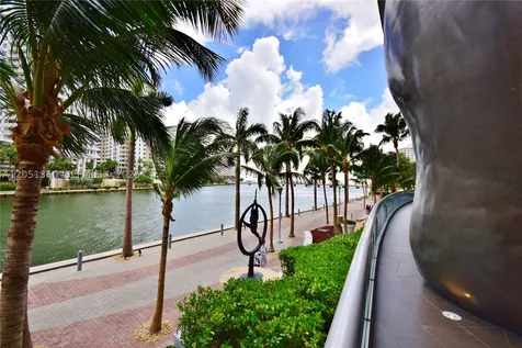 465 Brickell Avenue Miami FL 33131