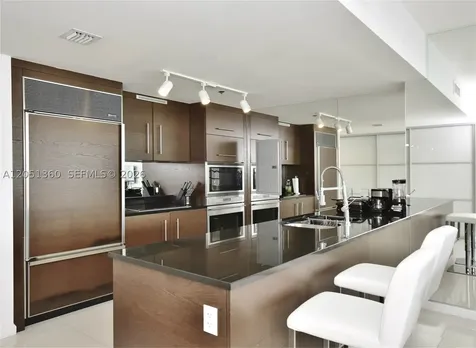 465 Brickell Avenue Miami FL 33131