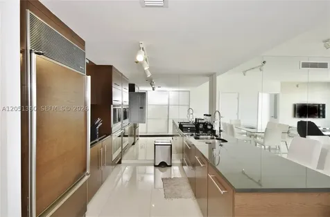 465 Brickell Avenue Miami FL 33131