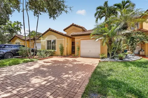 14147 N Forest Oak Circle Davie FL 33325