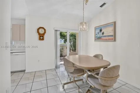 14147 N Forest Oak Circle Davie FL 33325