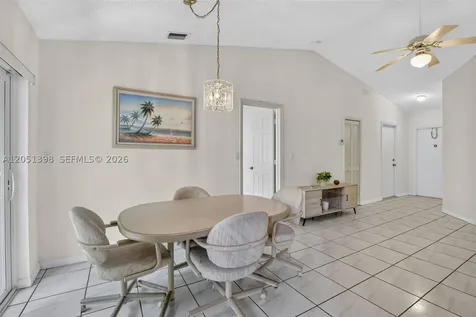 14147 N Forest Oak Circle Davie FL 33325