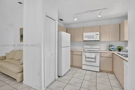 14147 N Forest Oak Circle Davie FL 33325