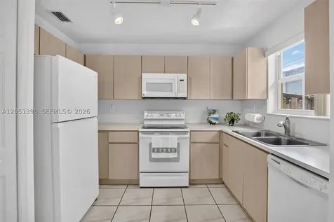 14147 N Forest Oak Circle Davie FL 33325