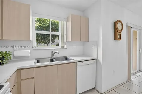 14147 N Forest Oak Circle Davie FL 33325