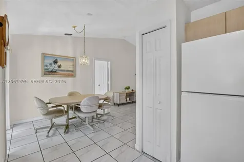 14147 N Forest Oak Circle Davie FL 33325