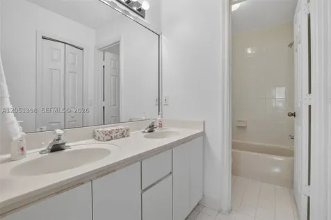 14147 N Forest Oak Circle Davie FL 33325
